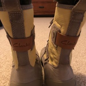 Clark rain boots! Like new! Barely worn!